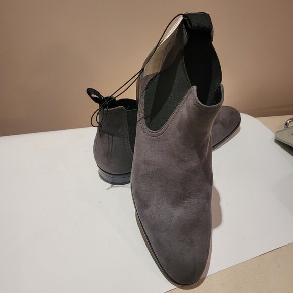 #44 New with tag without box Grey Suede ankle boots main image 7